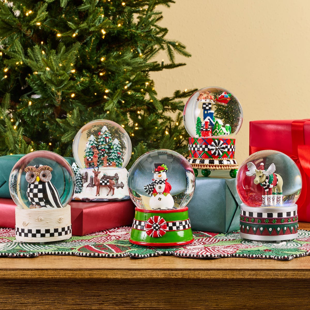 Owl Snow Globe - Image 2