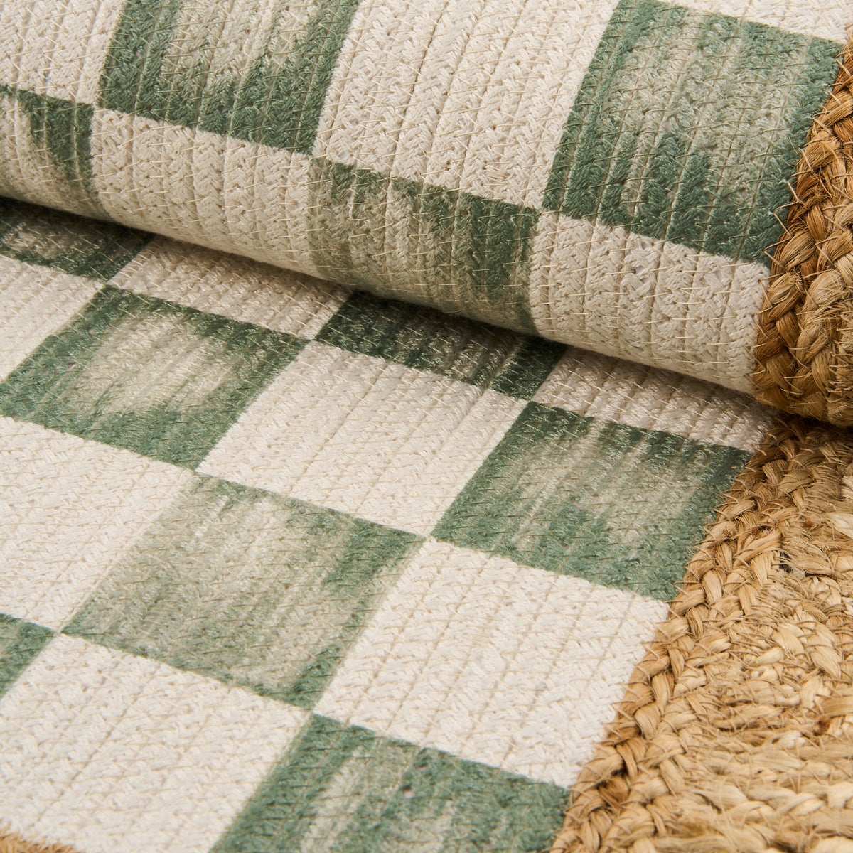 Green Check with Jute Scallops 1'11.25" x 3'8.5" Rug - Image 3
