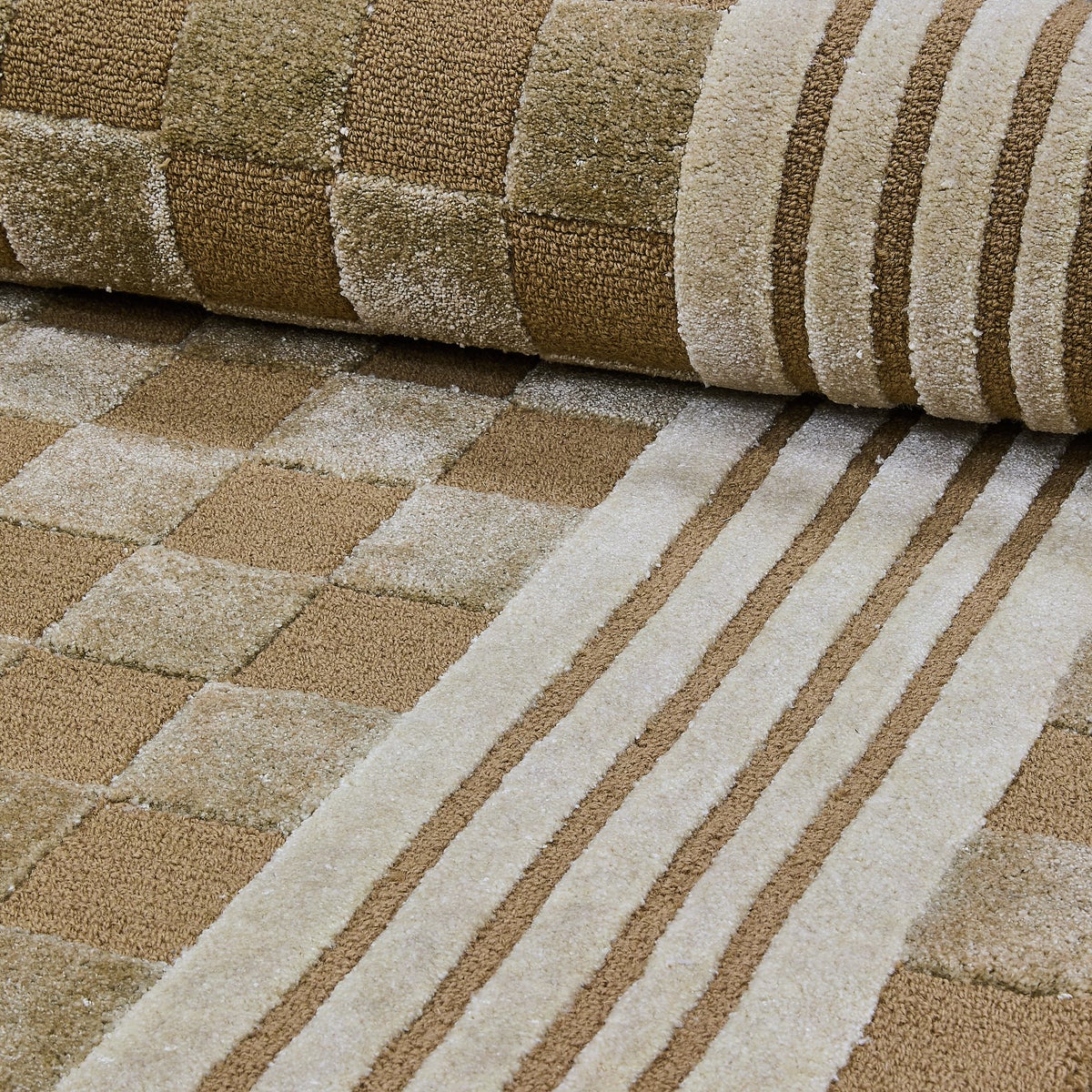 Mocha Tonal Check 8' x 10' Rug - Image 3