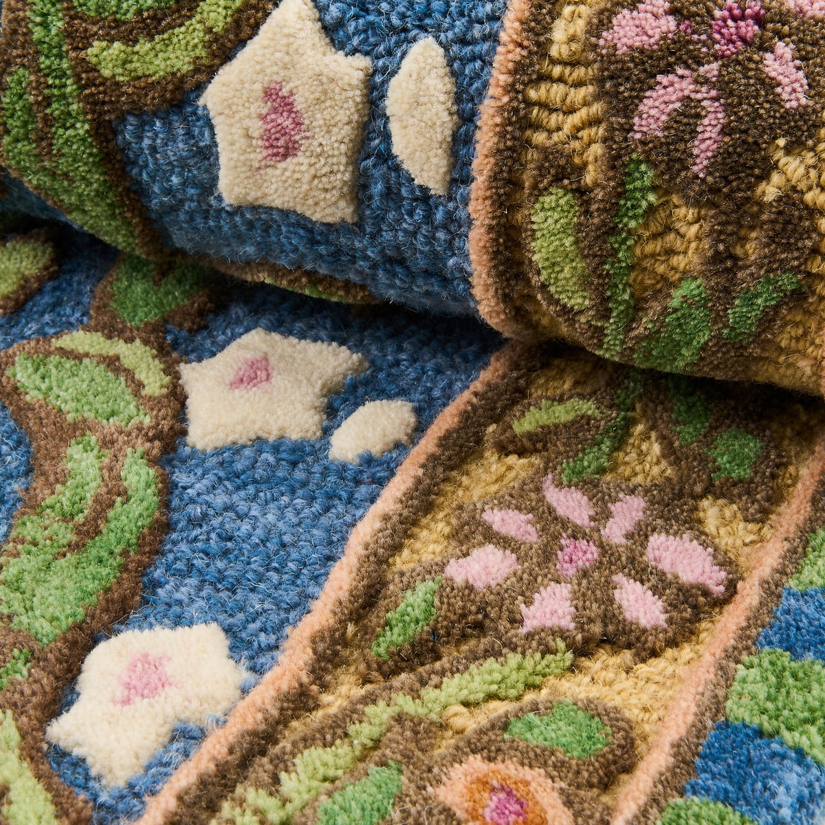 Tapestry Floral 3' x 5' Rug - Image 3