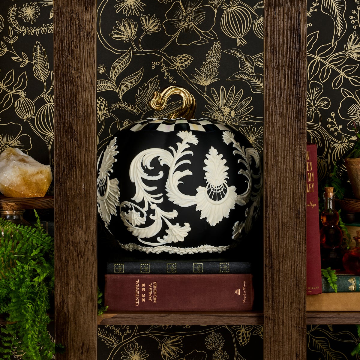 Courtly Check Black Cameo Pumpkin - Image 4