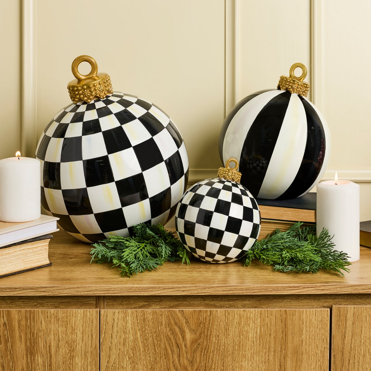Courtly Check Small Tabletop Ornament - Image 2