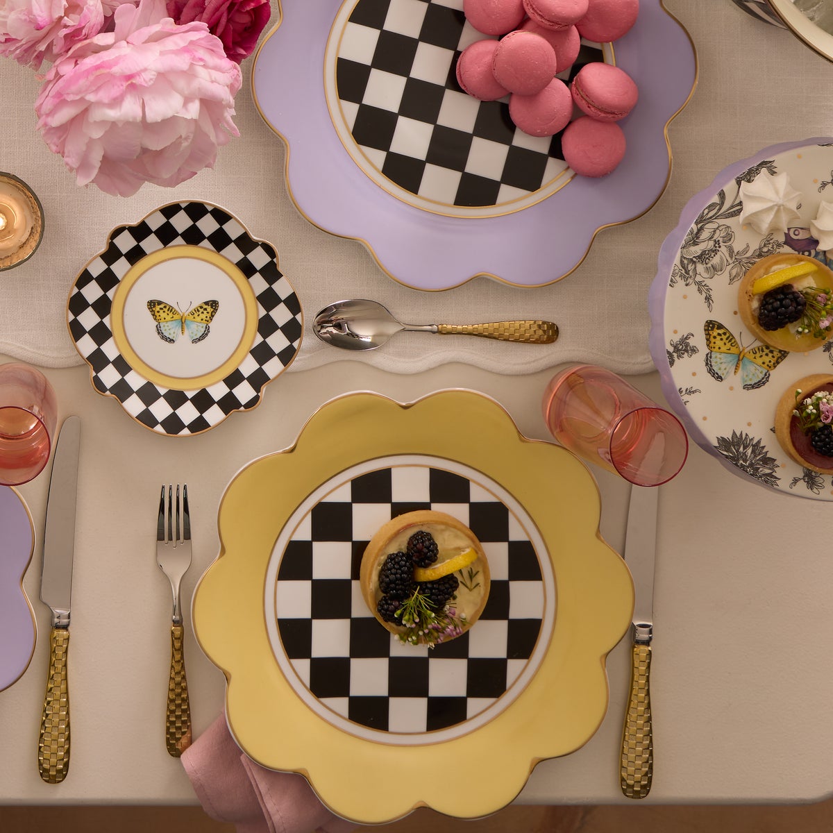 Buttercream Petal Dinner Plate - Image 2
