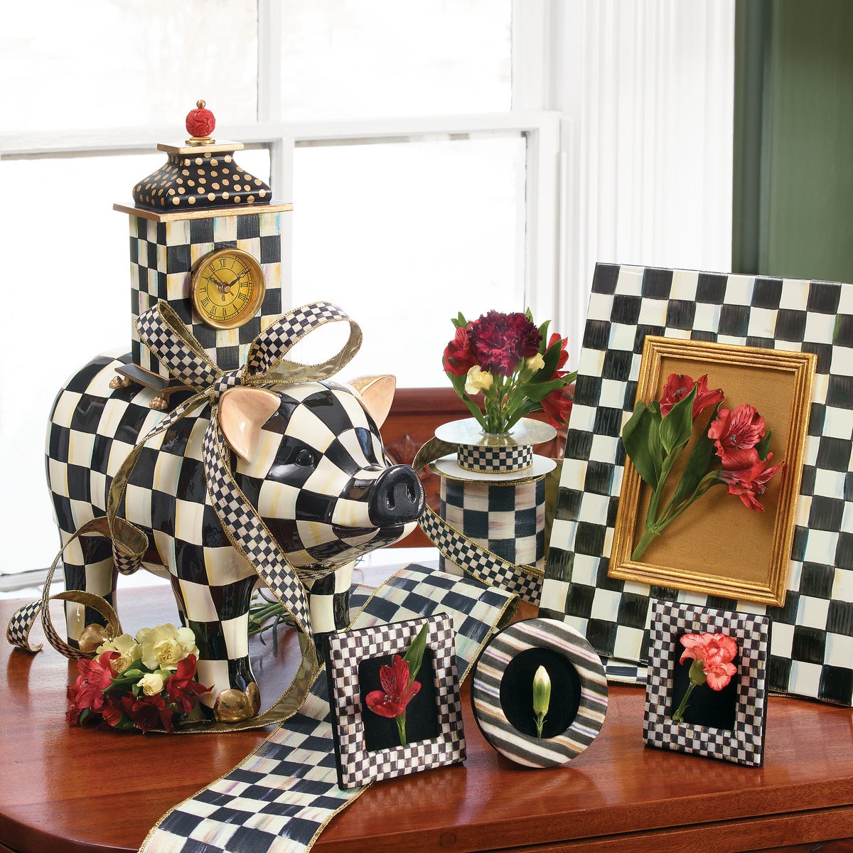 Courtly Check Pig Figurine - Image 3