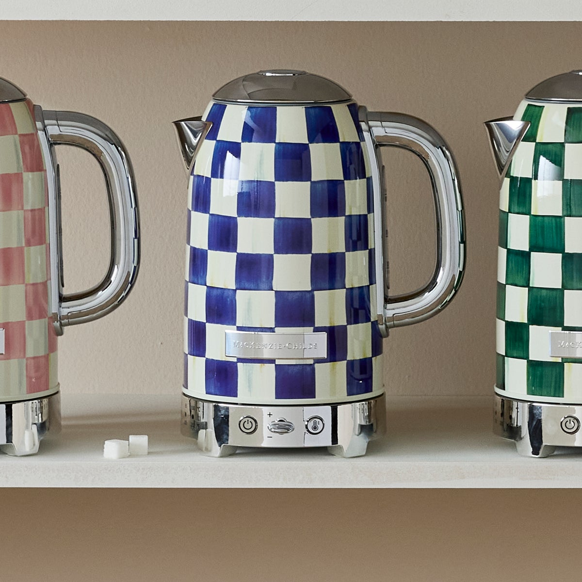 Royal Check Electric Kettle - Image 3