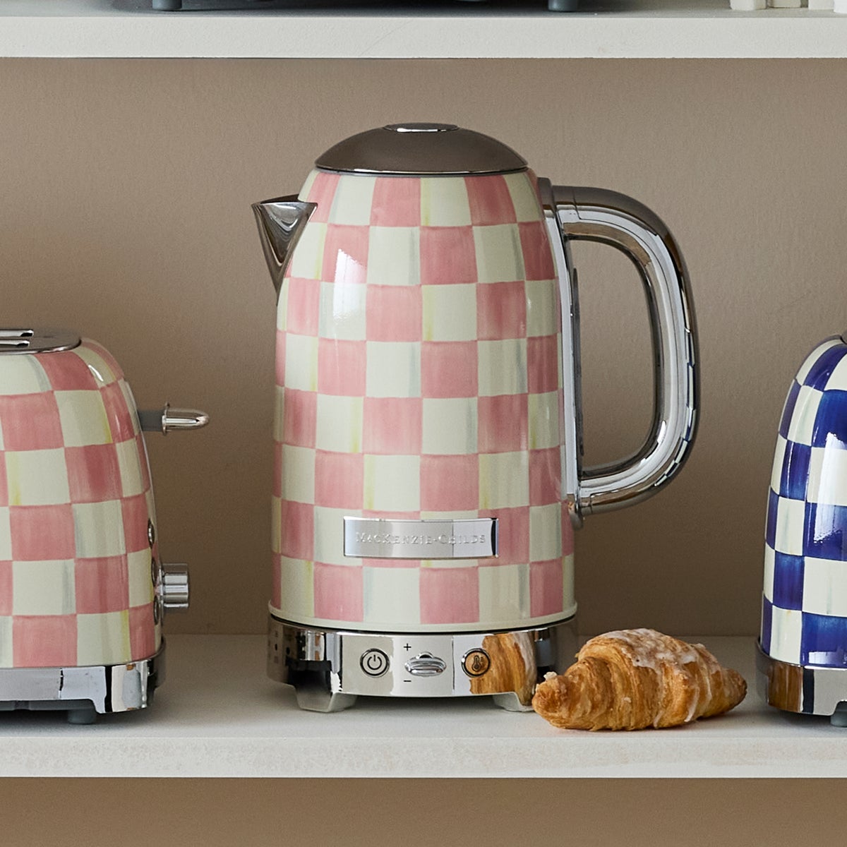 Rosy Check Electric Kettle - Image 2