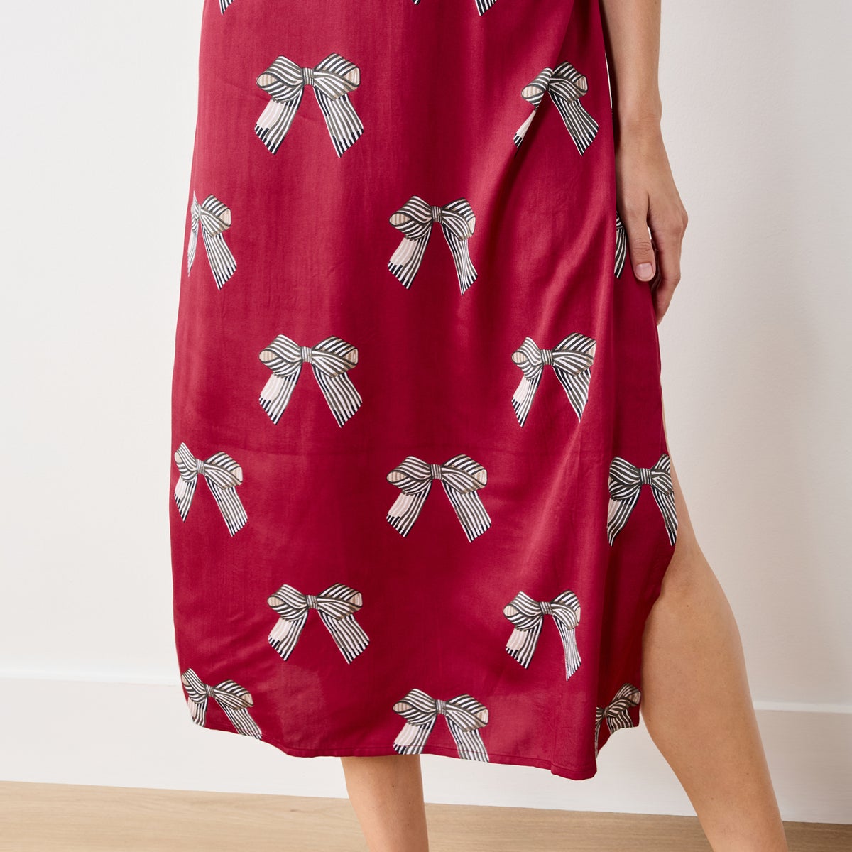 Bow Medium Chic to Sleep Nightie - Image 7