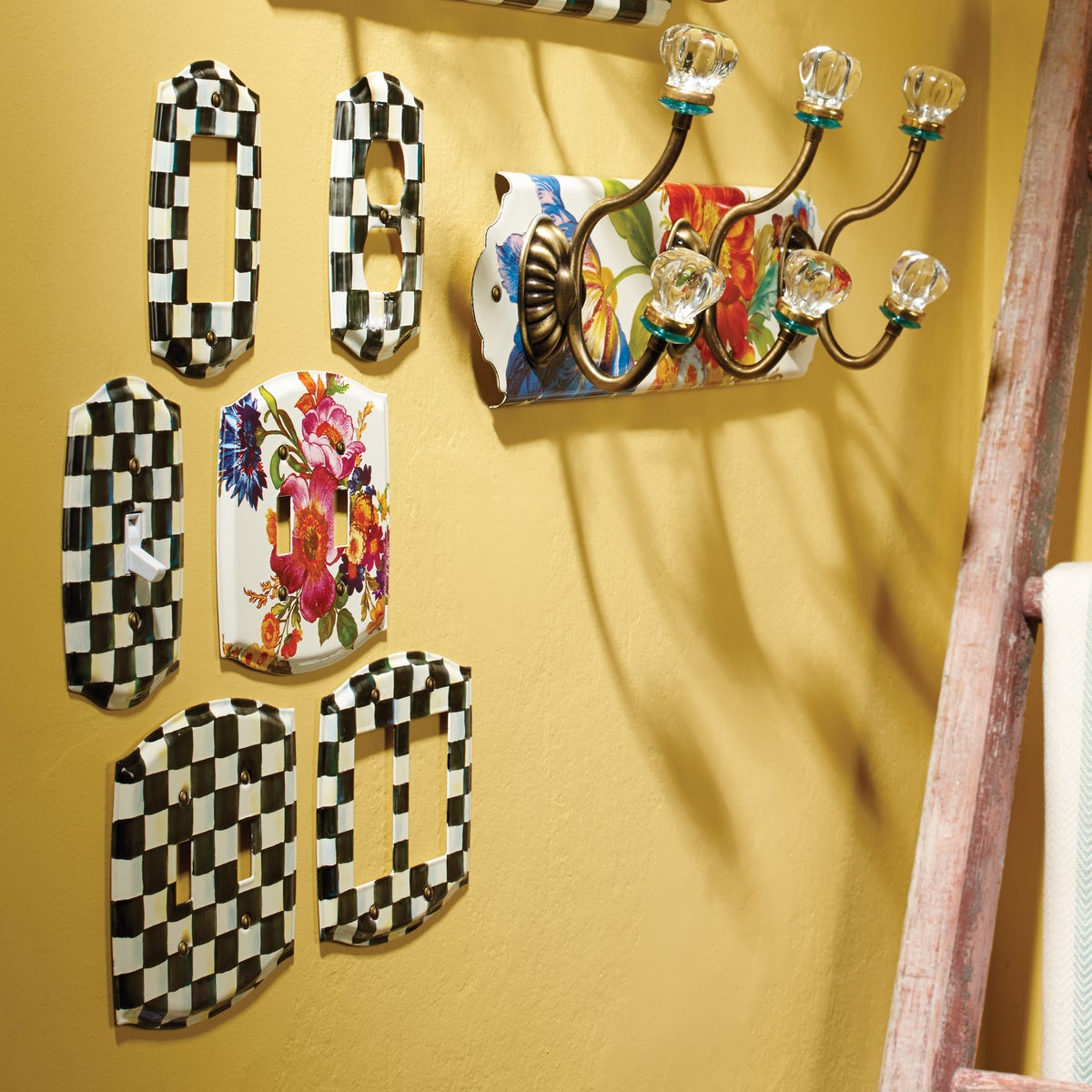 Courtly Check Double Toggle Switch Plate - Image 4
