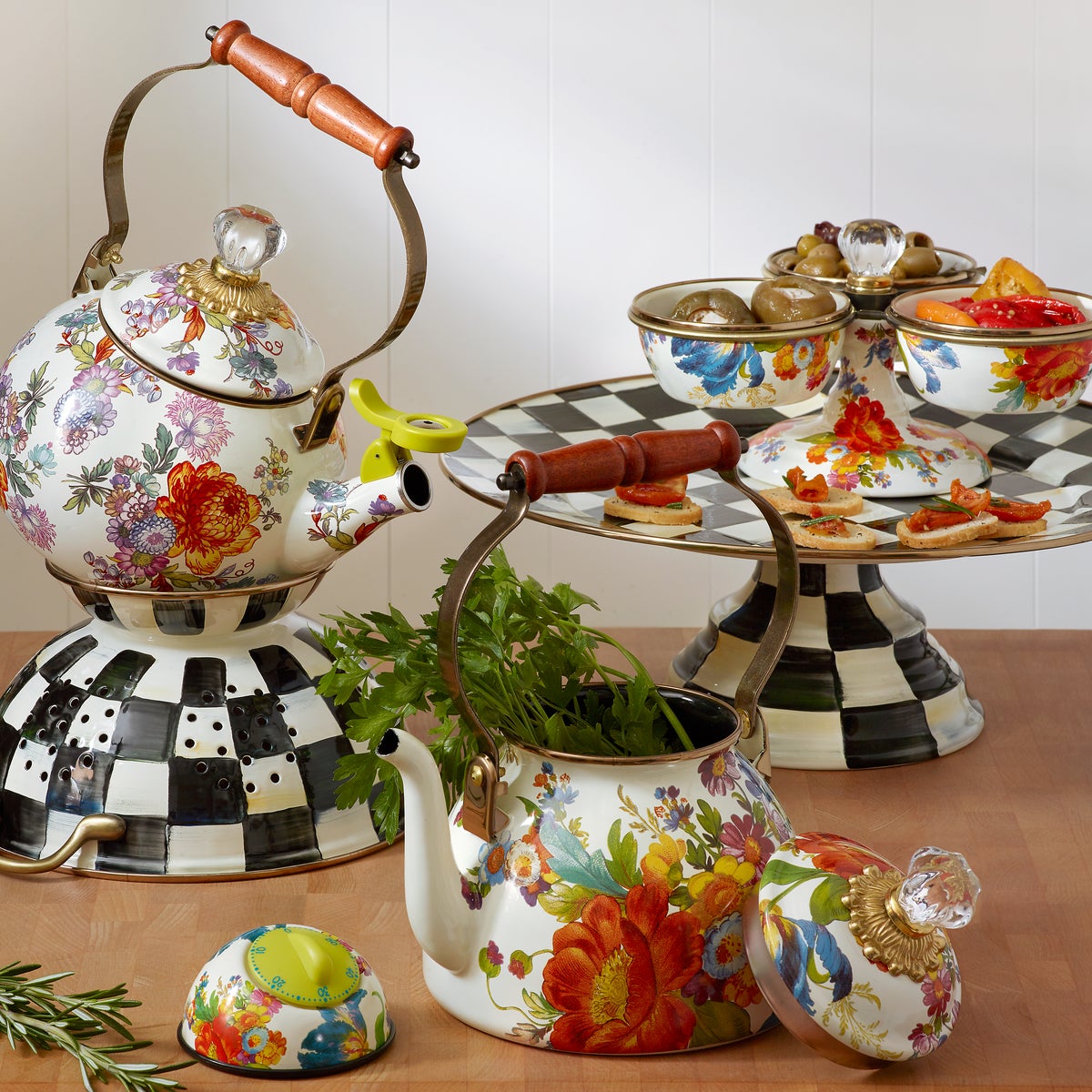 White Flower Market 2 Quart Tea Kettle - Image 4
