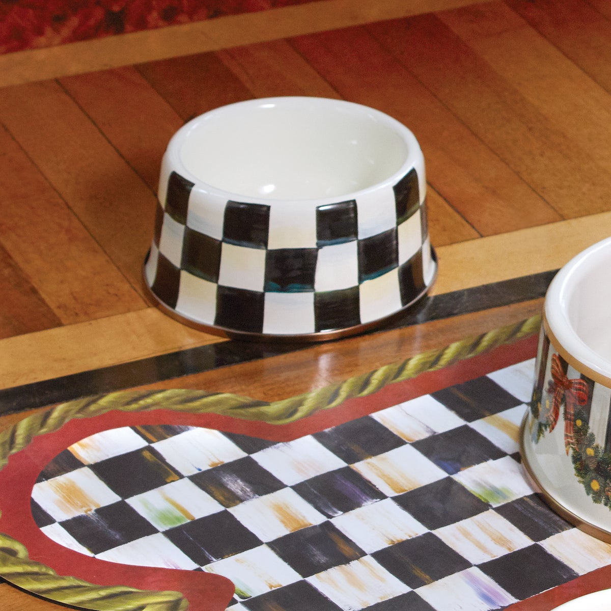 Courtly Check Medium Pet Dish - Image 4